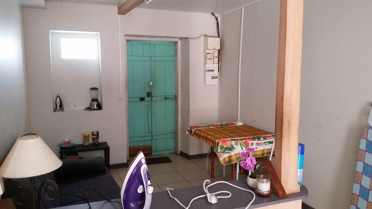 Chambre D'Hote A Saint-Pierre Exterior foto